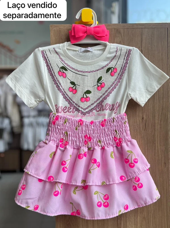 CONJUNTO BLUSA MANGA CURTA CEREJAS STRASS E SAIA BABADO LISTRADA MENINA MOMI OFF/ROSA / 12