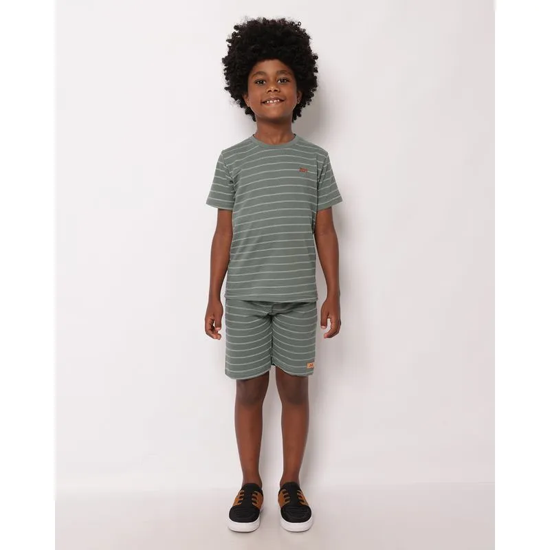 Bermuda Infantil Reta Texturizada Listrada com Cordão Verde 4