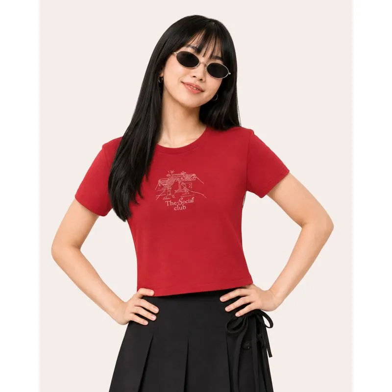 Camiseta Feminina Cropped com Estampa Frontal Vermelha P