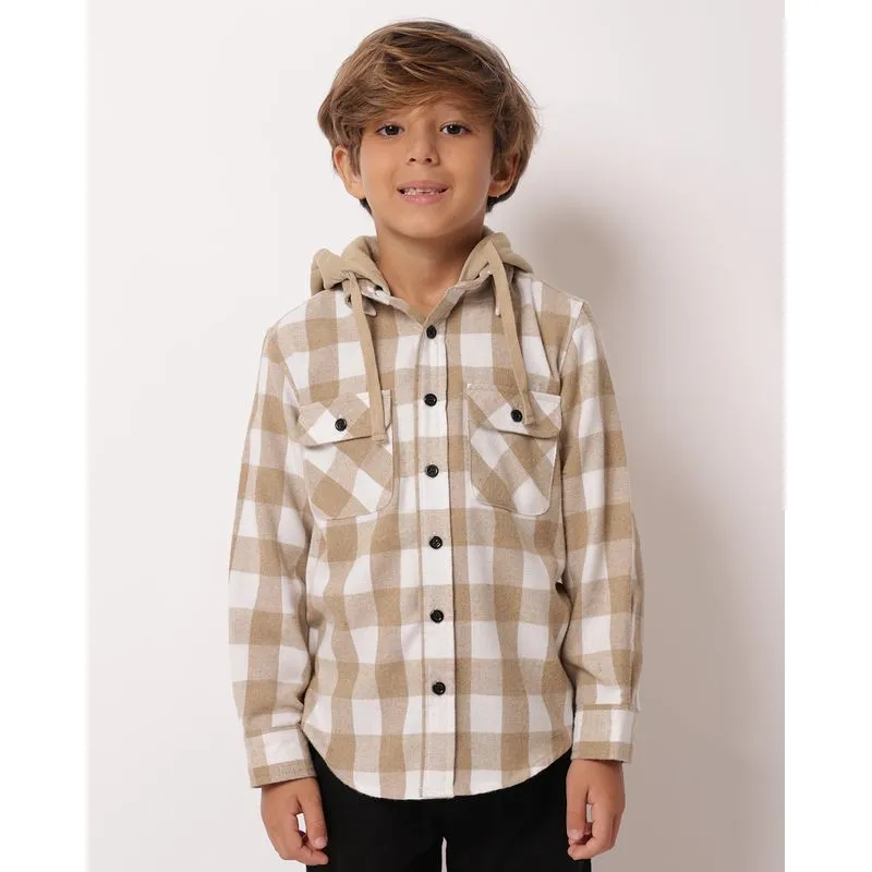 Camisa Infantil Manga Longa Xadrez Flanelada com Capuz Bege 8