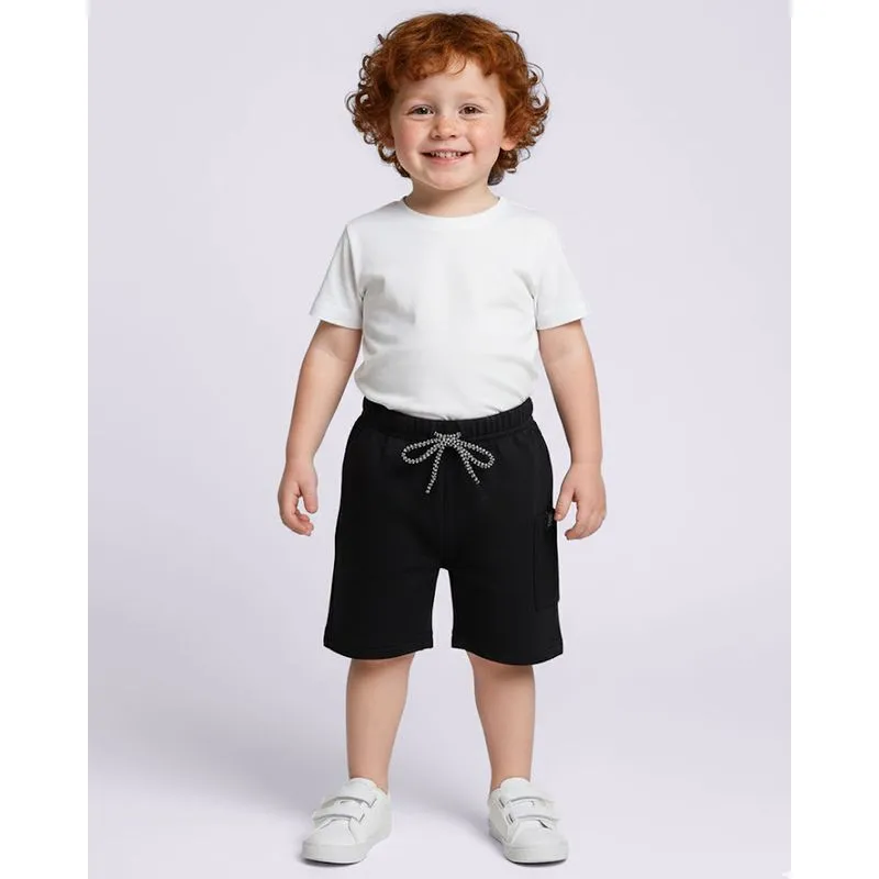 Bermuda Bebê Moletinho Reta com Bolso Texturizado Preta 3