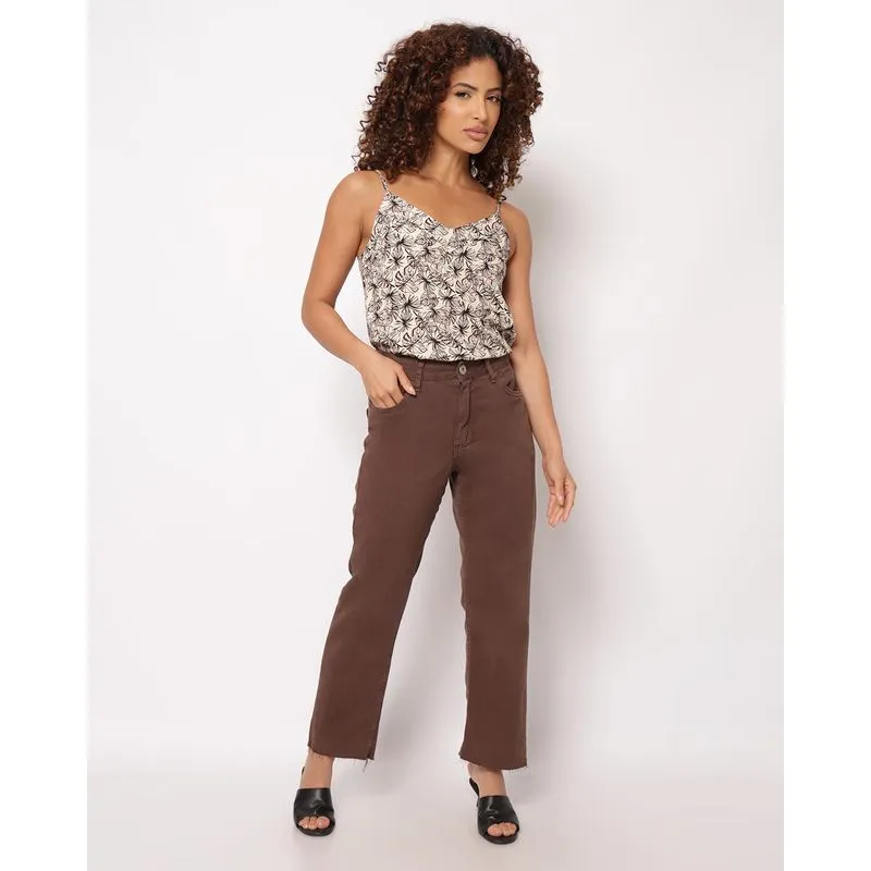 Calça Sarja Feminina Reta com Bolsos Barra Desfiada Marrom 48