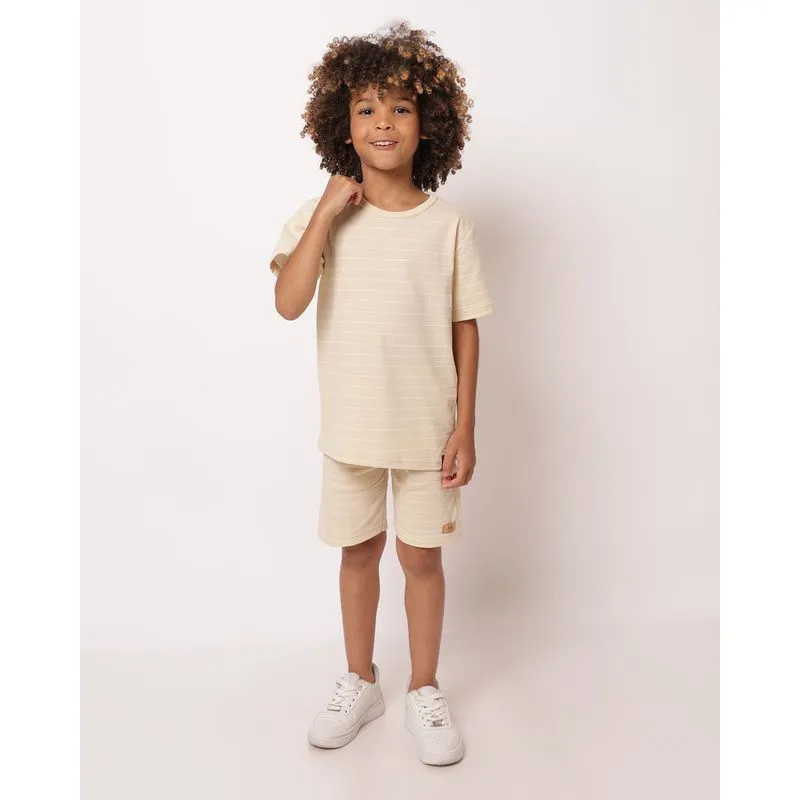 Bermuda Infantil Reta Texturizado Listrada com Cordão Bege 8