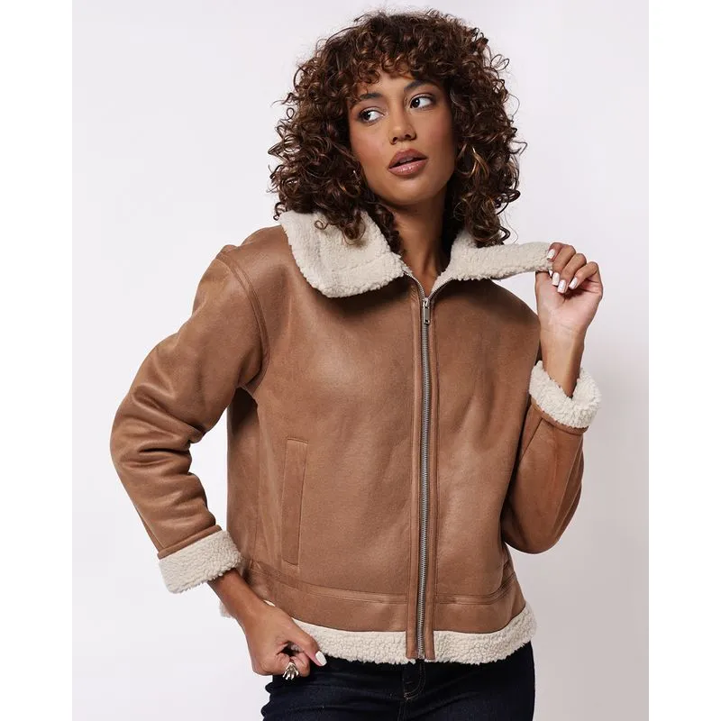 Jaqueta Feminina Suede com Pelinhos Bege M