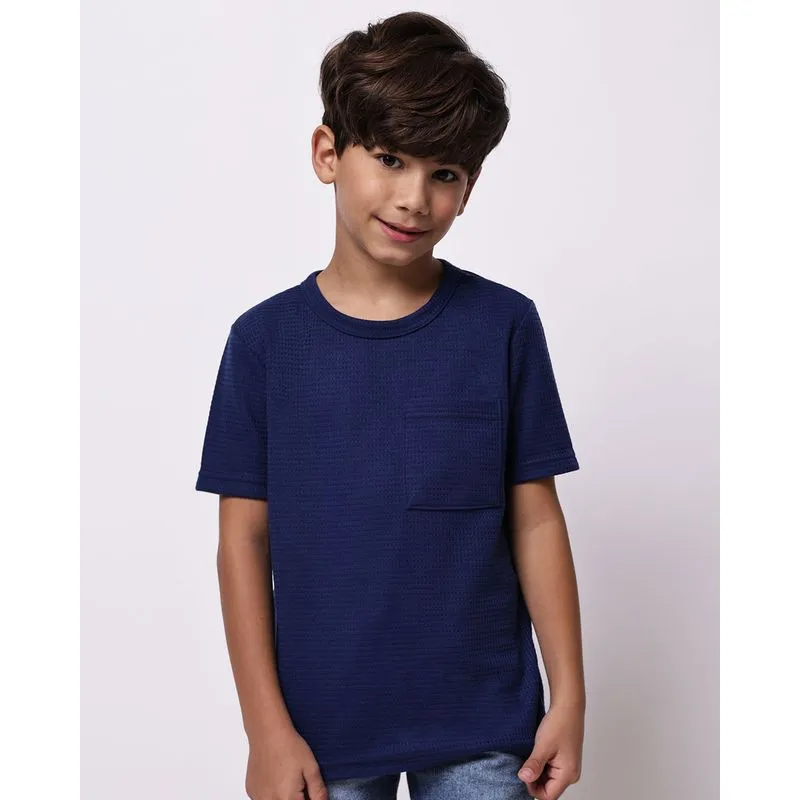 Camiseta Infantil Texturizada com Bolso Marinho 10