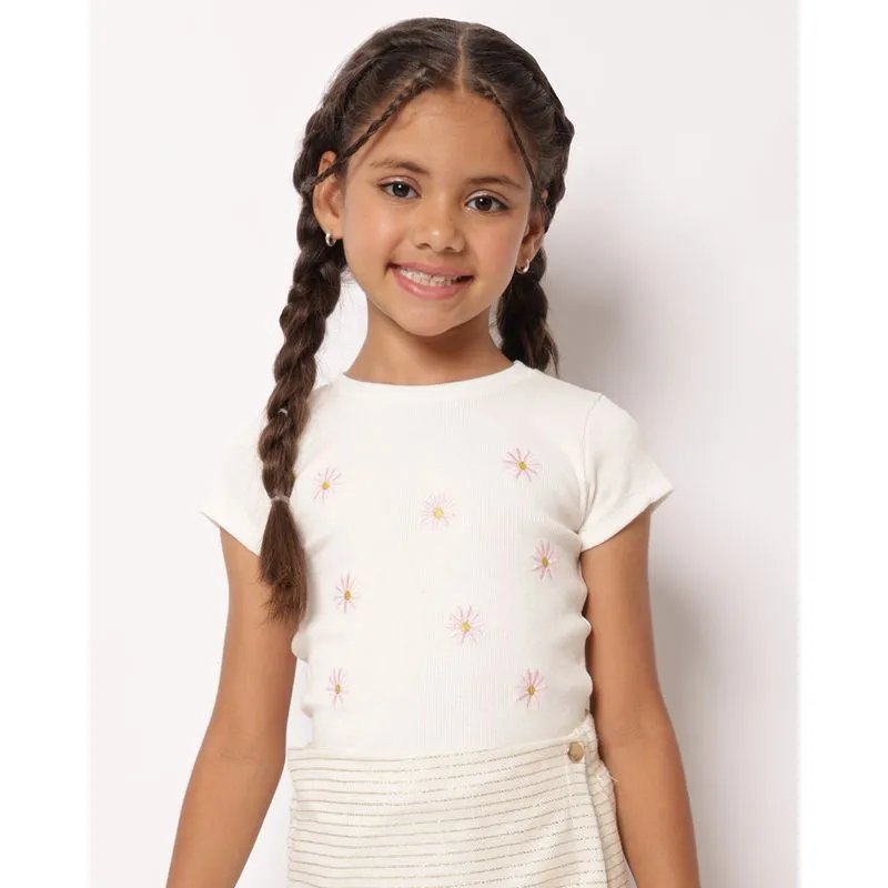Blusa Infantil Canelada com Bordados Flores Manga Curta Off White 4