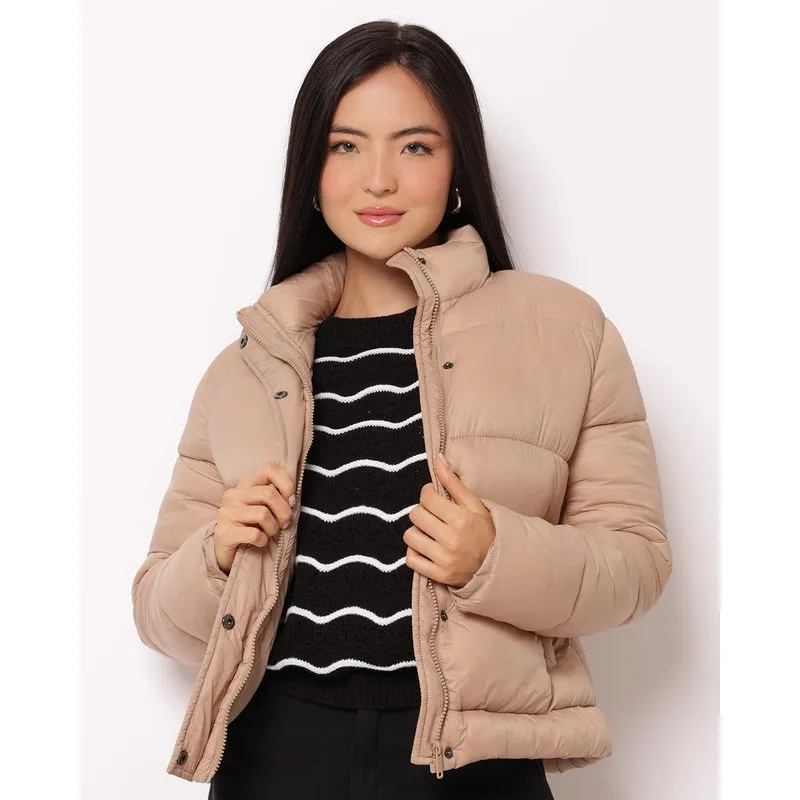 Jaqueta Feminina Puffer com Bolsos Botões Bege G
