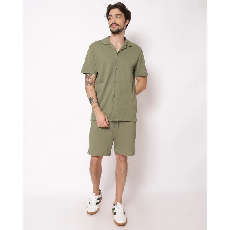Bermuda Masculina Reta Texturizada com Bolsos Verde M