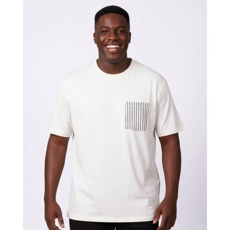 Camiseta Plus Size Algodão com Bolso Listrado Off White G2