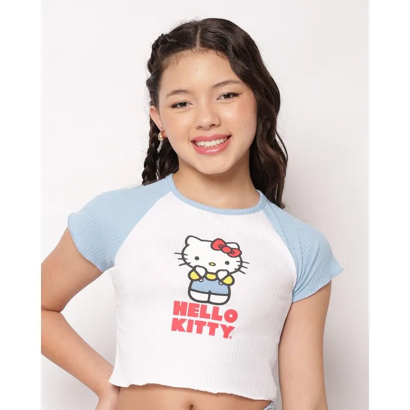 Blusa Juvenil Cropped Canelada Hello Kitty Manga Raglan Azul 10