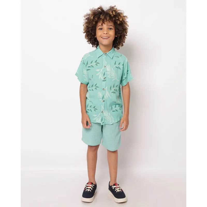 Bermuda Infantil Reta Algodão Texturizado com Bolsos Verde 4