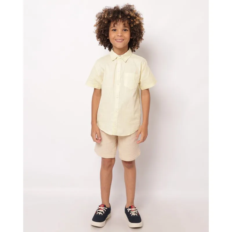 Bermuda Infantil Reta Algodão Texturizado com Bolsos Bege 6