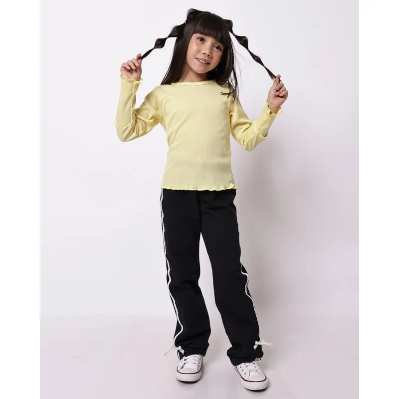 Calça Moletom Infantil com Detalhes Laterais Laço Preto 6