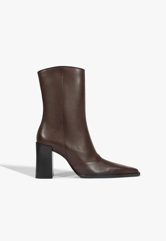 Raffaela Leather Bootie 7 / Dark Chocolate / Leather