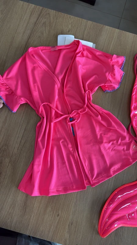 SAÍDA DE PRAIA AMARRAÇÃO POM POM CORDÃO PROTEÇÃO UV50+ MENINA UP BABY PINK NEON / 1