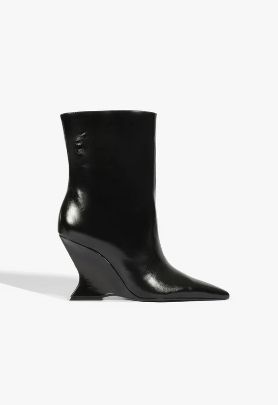 Siena Leather Bootie 8.5 / Black / Leather