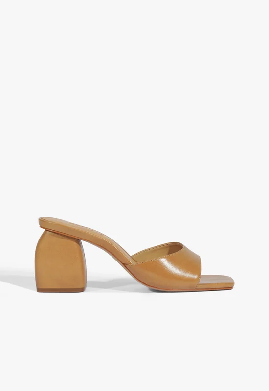 Leena Leather Sandal 5 / Light Wood / Leather