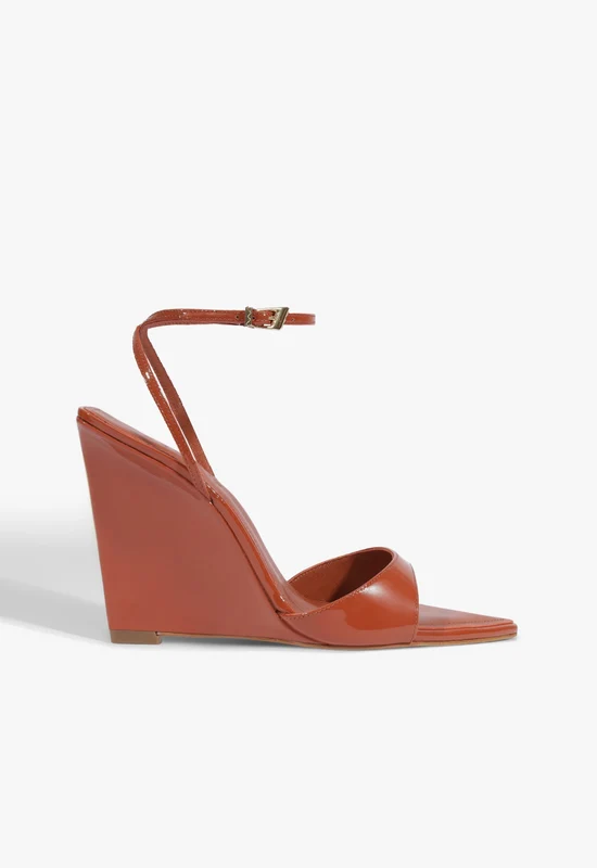Elodie Wedge Patent Sandal 11 / Sunset Ochre / Patent