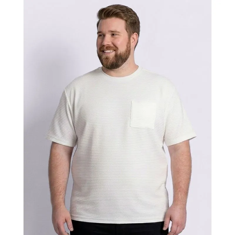 Camiseta Plus Size Masculina Texturizada com Bolso Off White G3