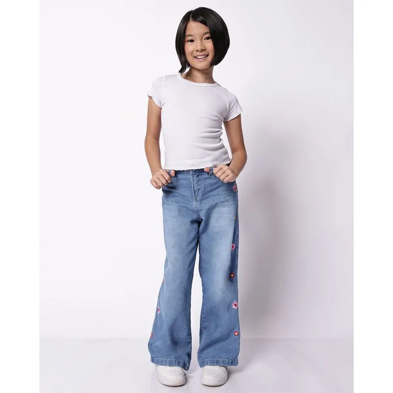 Calça Jeans Infantil Reta Bordado Flores Azul 4
