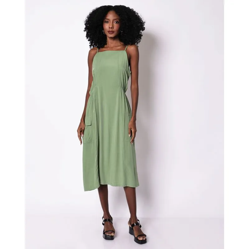 Vestido Feminino Berry & Co. Midi Viscose com Bolsos Verde G