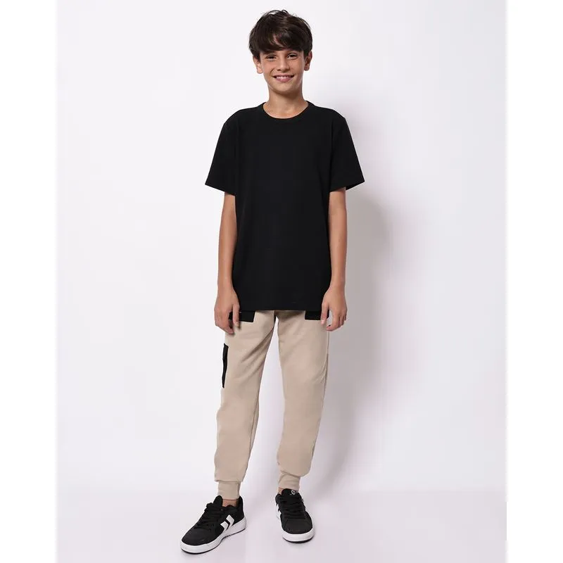 Calça Moletom Juvenil com Bolsos Cargo Bege 8