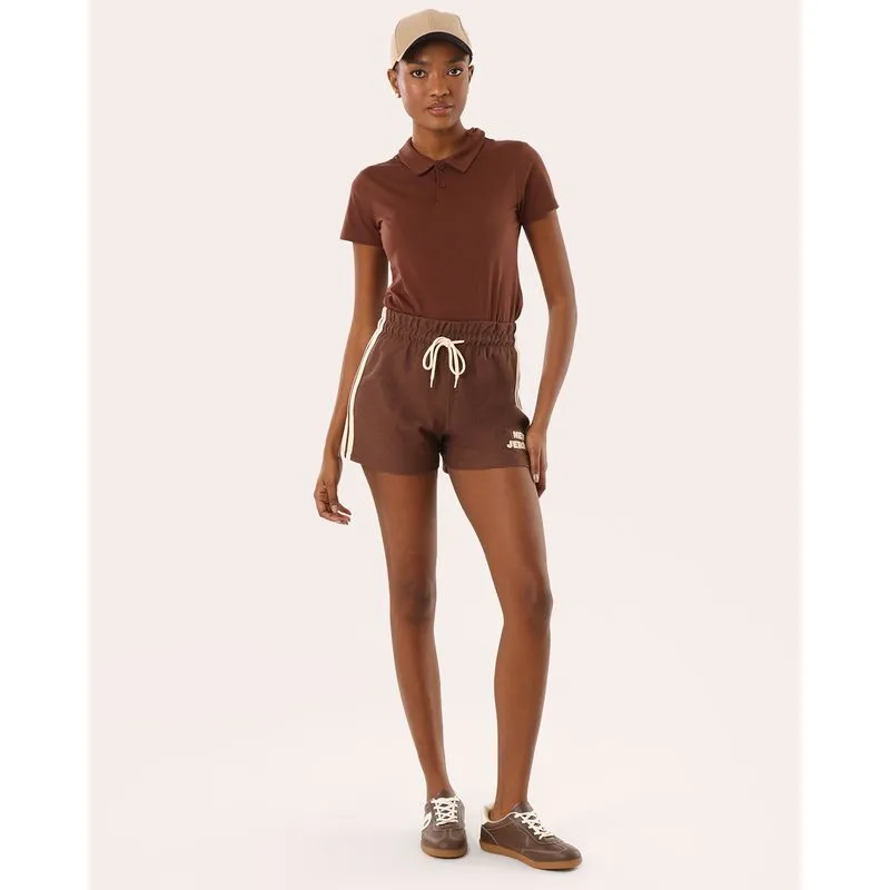 Short Feminino Moletinho Estampa Frontal New Jersey Marrom P