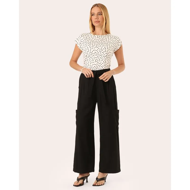 Calça Feminina Pantalona com Bolsos Cargo Preta P