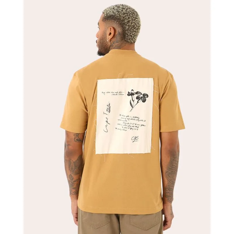 Camiseta Masculina Estampa Frente e Costas Manga Curta Mostarda G2