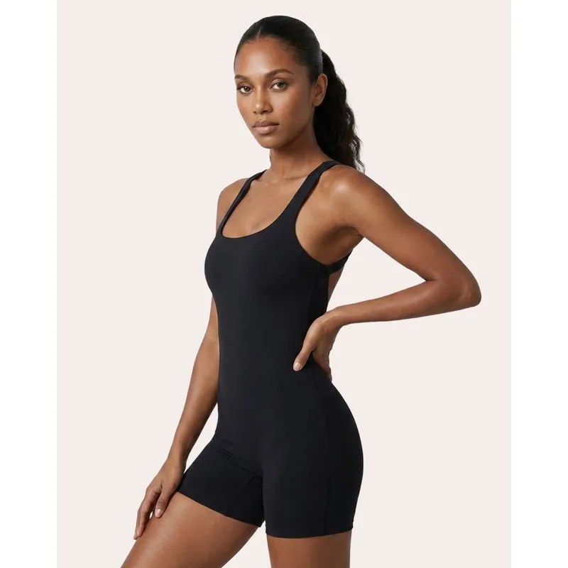 Macaquinho Fitness Feminino Fitter com Pingente Proteção UV Preto G