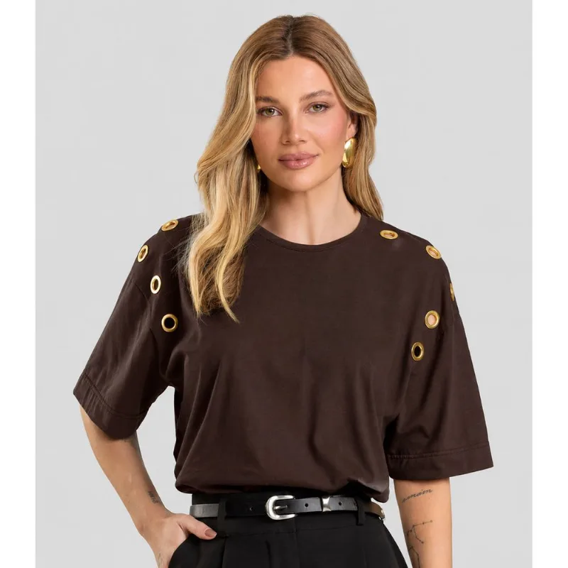 T- Shirt Oversized Feminina com Ilhós Dianna Marrom GG