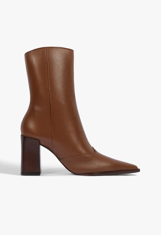 Raffaela Leather Bootie 5 / Warm Toffee / Leather