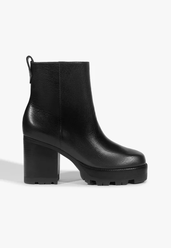 240 Leather Bootie 5 / Black / Leather