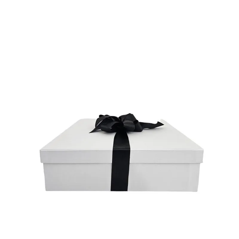Caixa De Presente 35X35X10 Cartonada Branca Laco Preto
