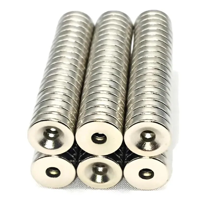 Kit Com 10 Peças De Ímã De Neodímio 10x3mm N35 Com Furo Cent