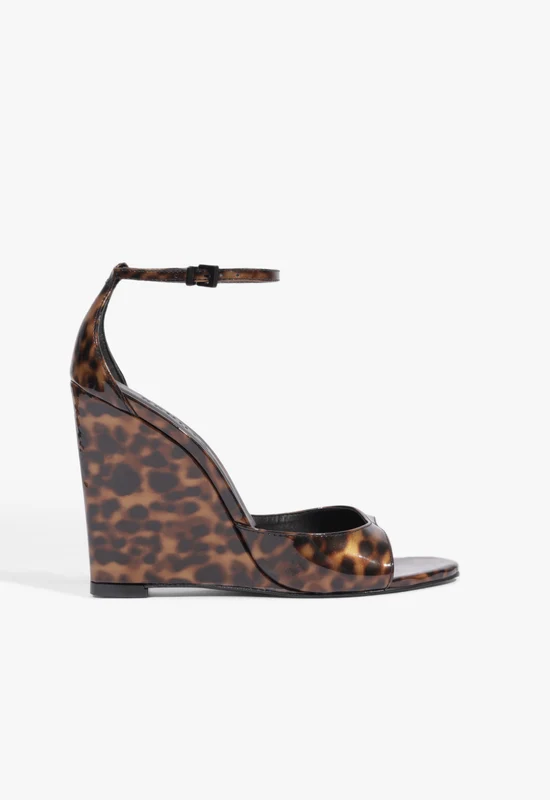 Scarlett Tortoise Wedge Sandal 9.5 / Brown / Patent