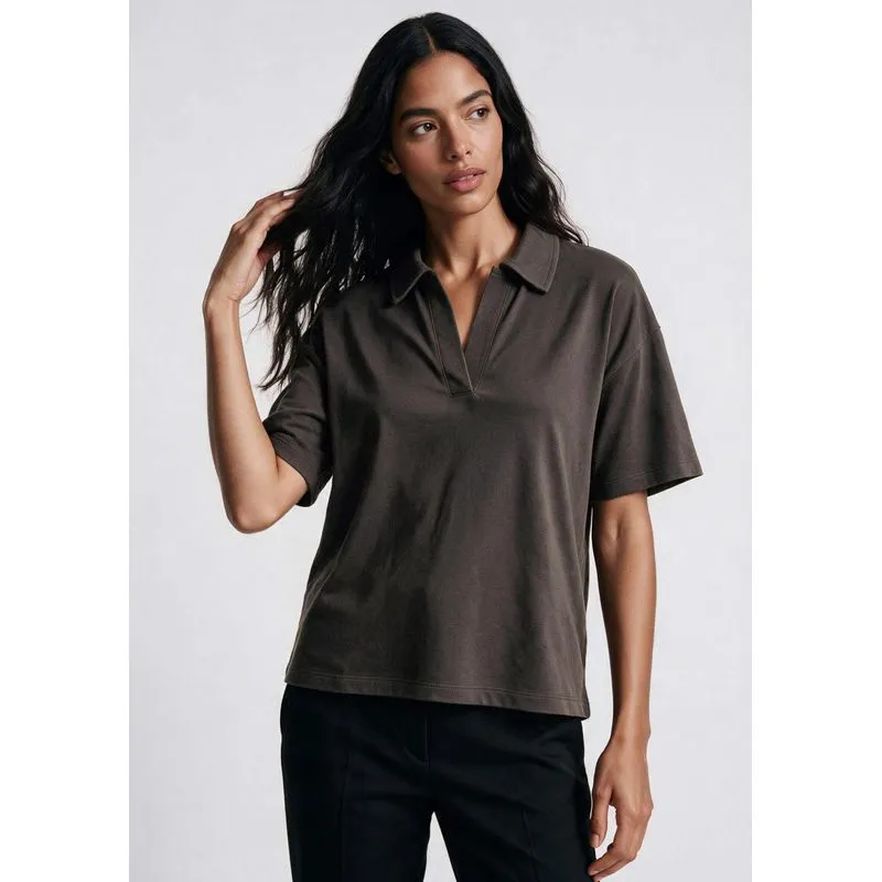 Polo Feminina Decote V Em Malha - Marrom P