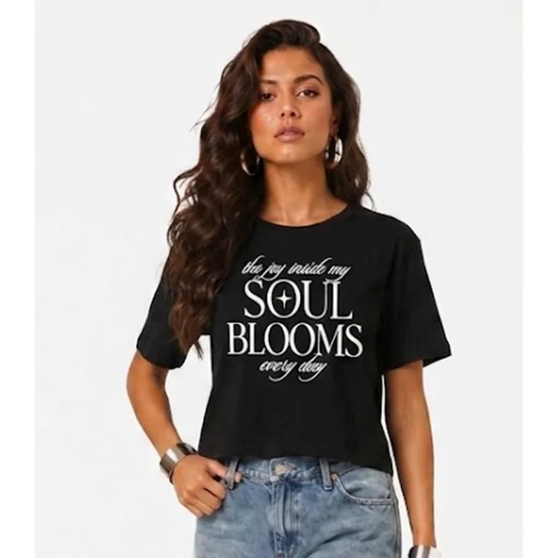 Blusa Feminina Com Estampa De Frase Infinita Cor Preto P