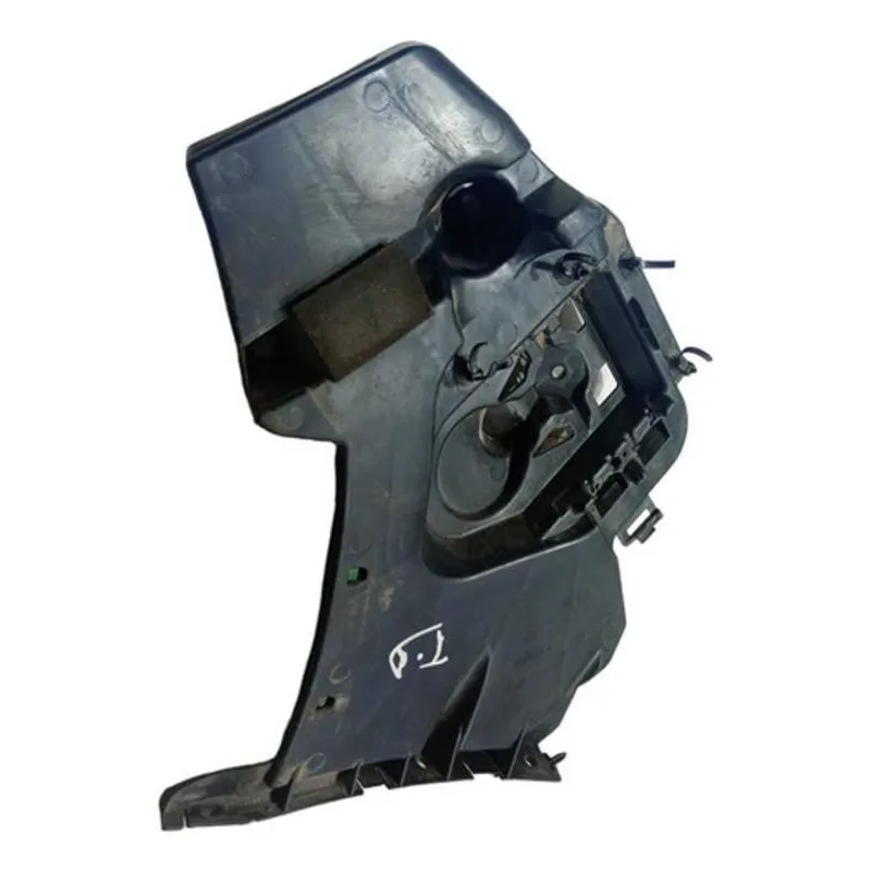 Guia Parachoque Traseira Direita Volvo V40 2013/2014/2018