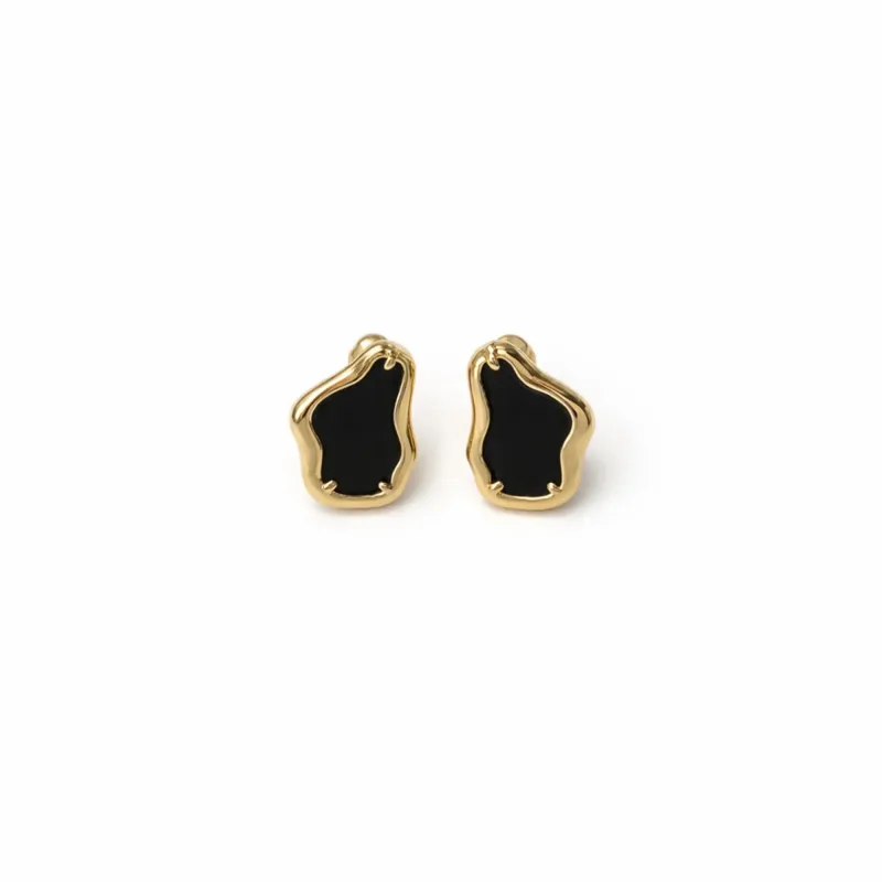 Brinco Ônix Black Banhado a Ouro 18k