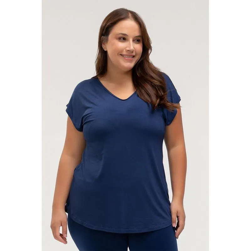 BLUSA FLUIDITY DECOTE V PLUS SIZE - ESSENTIAL 26 - MARINHO G