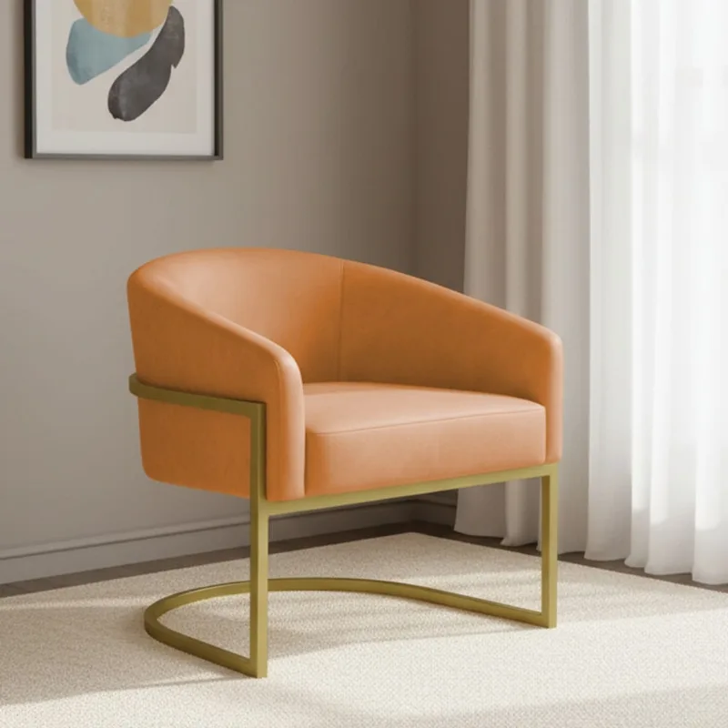 Poltrona Sala Decorativa Arielle Industrial Dourado Sintético PU D03 - D'Rossi Camel - DRossi