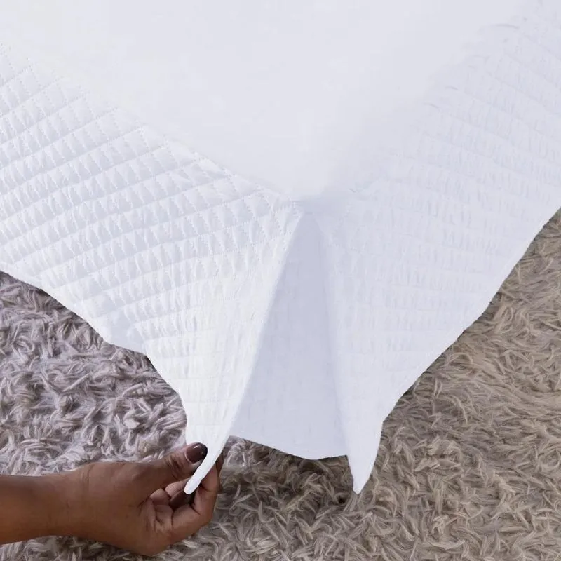 Saia Box Matelasse Ultrassonico Queen Size Várias Cor Branco