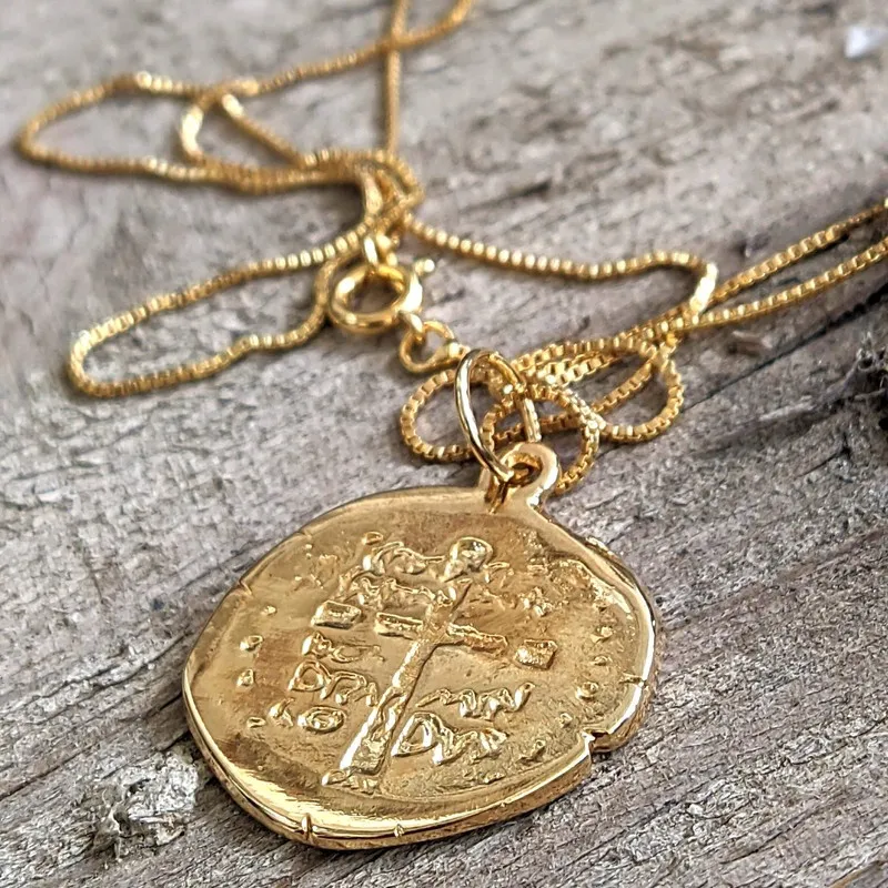 Medalha Das Duas Cruzes Semi Joia Banhada Ouro 18k Presente