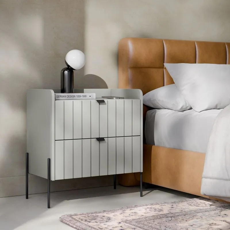 Mesa de cabeceira moderna com gaveta moriah 60cm off white com pes preto