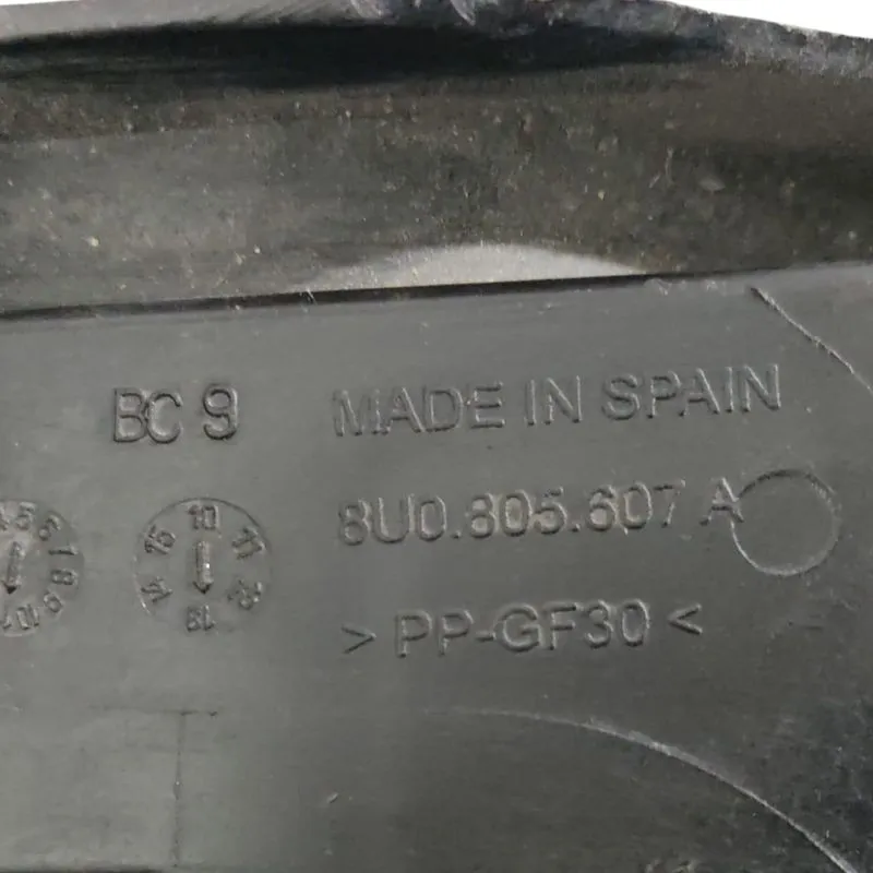 Guia Suporte Farol Esquerdo Audi Q3 2016