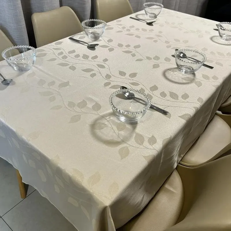 2x Toalha De Mesa Jacquard - 6 Lugares - Retangular 1,40x2,1