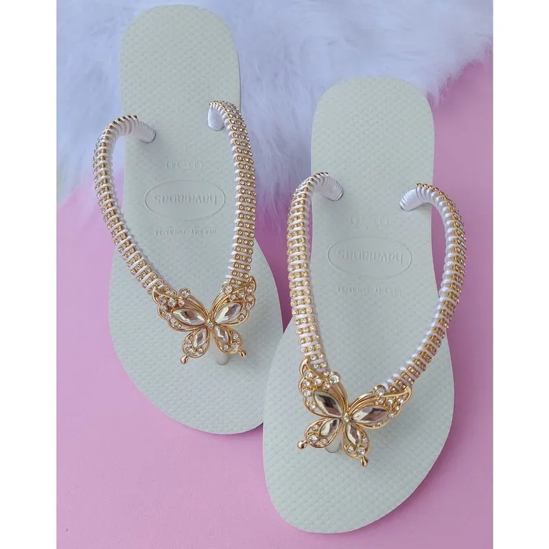 Havaianas Branca Decorada Com Borboleta e Strass Dourado
