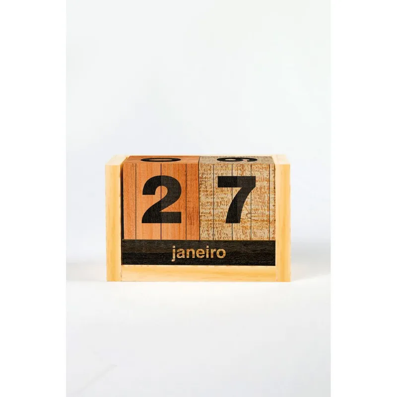 Calendário De Mesa Cubo Madeira 15 X 9,5cm