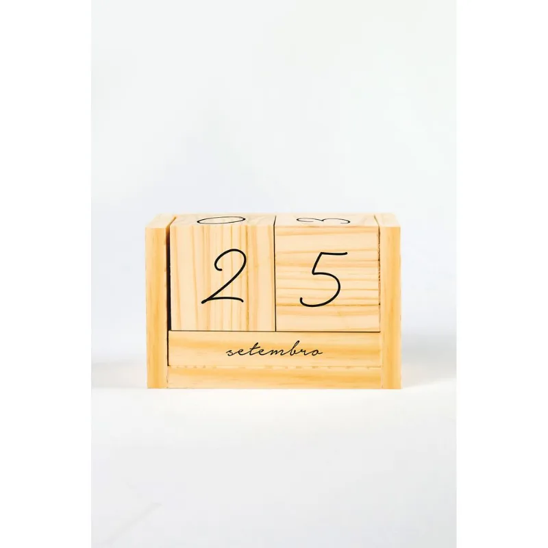 Calendário De Mesa Cubo Slim 15 X 9,5cm